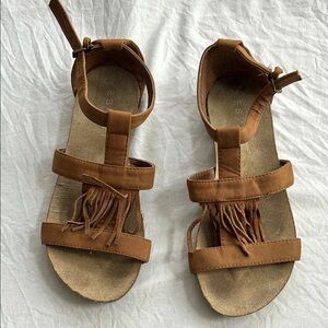 Womens size 8.5 Bohemian Brown Leather Sandals with Fringe